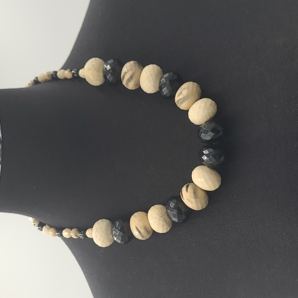 Source Unknown Jewelry - Chunky Beaded Necklace-11"